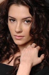 蕾拉·丽迪雅·吐古特鲁