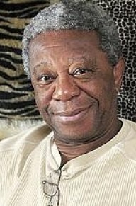 米尔顿·哥恩卡维斯